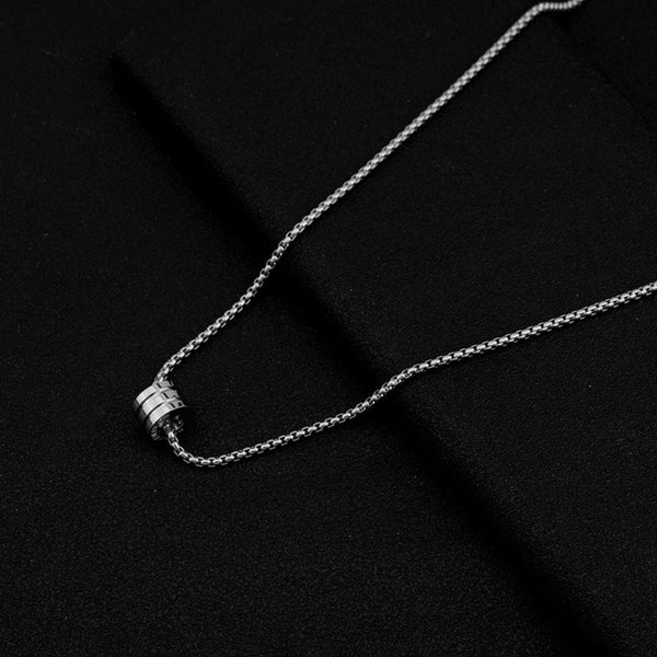 Silver Plated Stainless Steel Anti Tarnish Triple Linked Rings Circular Pendant For Men