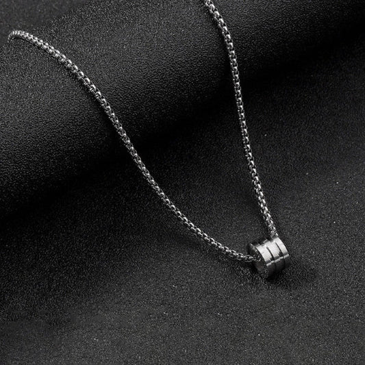 Silver Plated Stainless Steel Anti Tarnish Triple Linked Rings Circular Pendant For Men